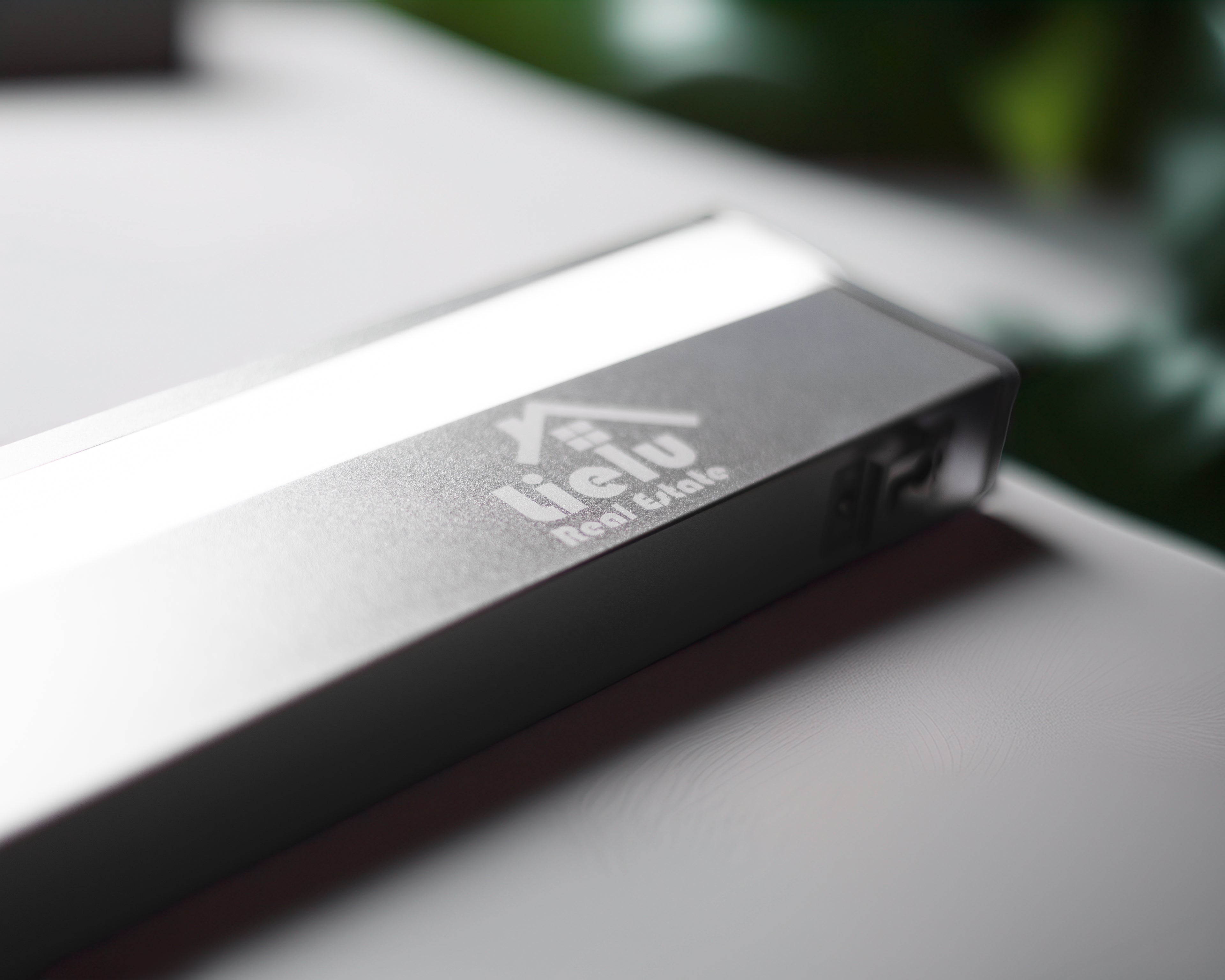 Solar-Powered Real Estate Sign Light